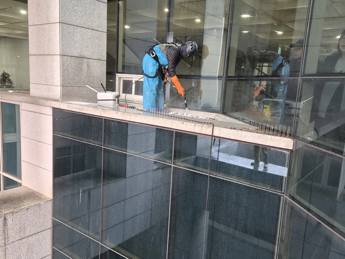 의왕시 고천동 건물 복도·대기 동선 야간 위생청소 사례 - 행진크린