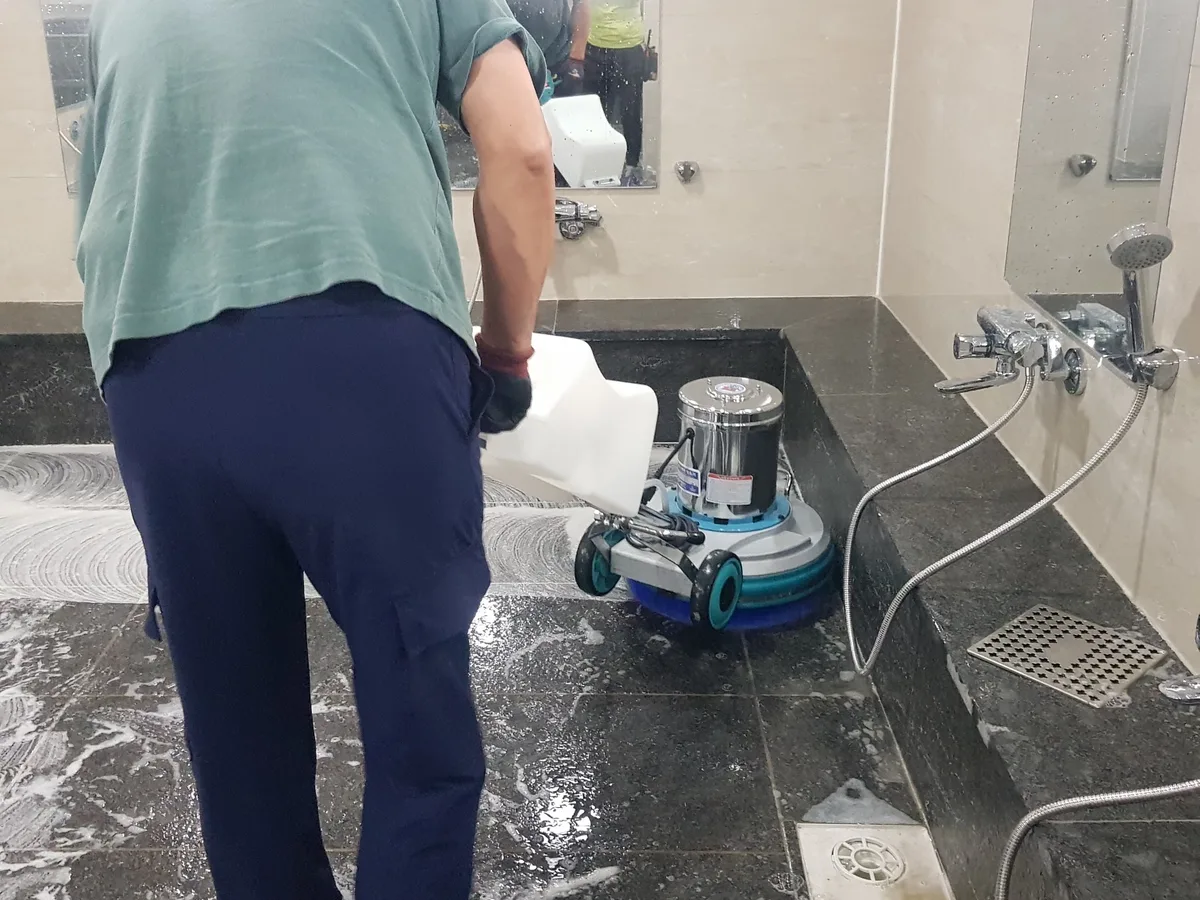화성시 만세구 서신면 찜질방 수전·샤워기 건식 사우나 위생청소 사례 - 행진크린